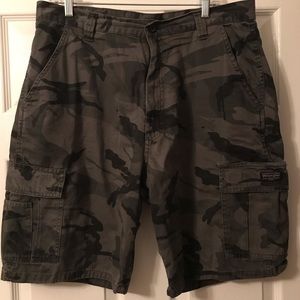 Men’s Wrangler camouflage cargo shorts